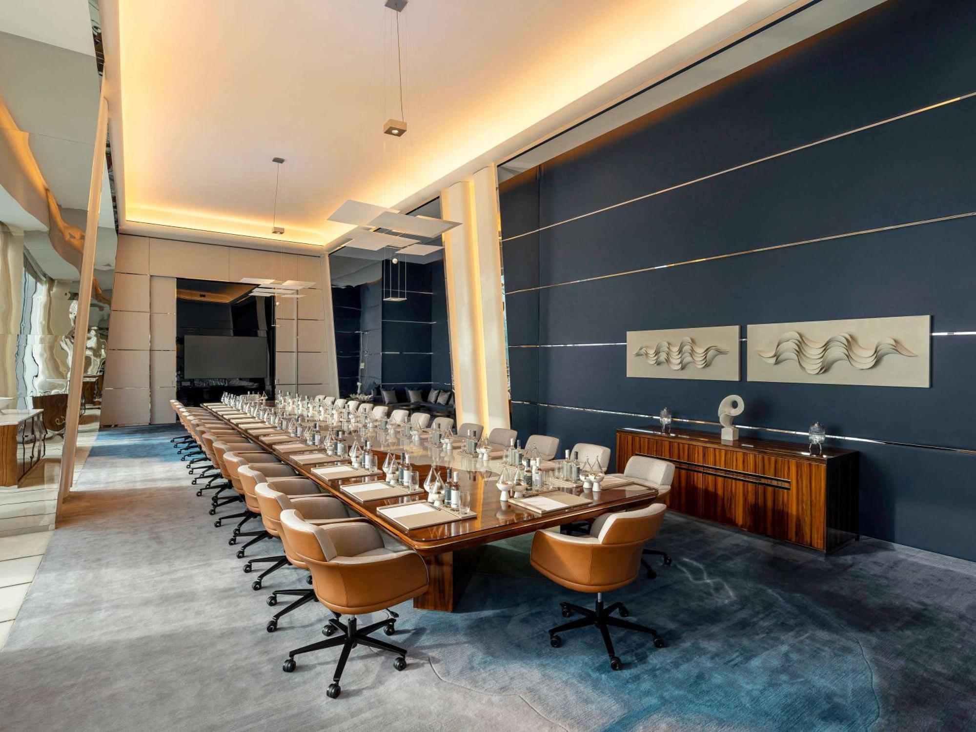 Hotel Fairmont Doha à Lusail Extérieur photo The boardroom at the Four Seasons Hotel, London
